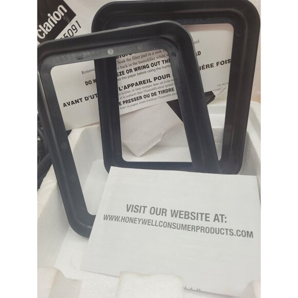 Clarion Pro Audio VMA5091 CeNET 5"  Headrest Mount Color LCD TV Monitor with box - Picture 8 of 9